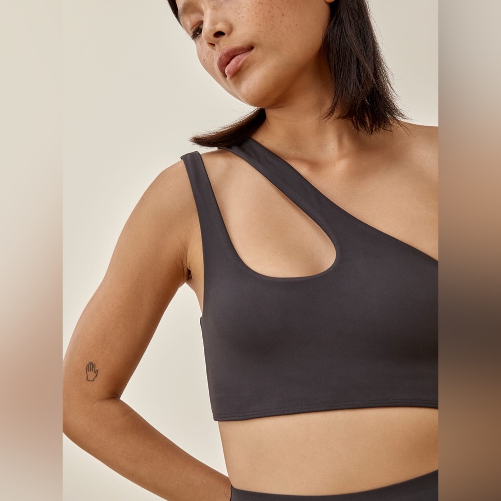 Reformation ecomove black one shoulder sports bra